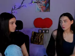 laura-queen's Live Sex Cam Show