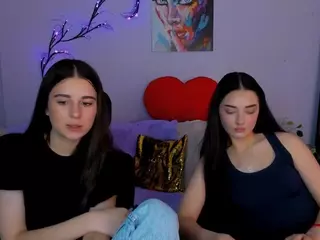 laura-queen's Live Sex Cam Show