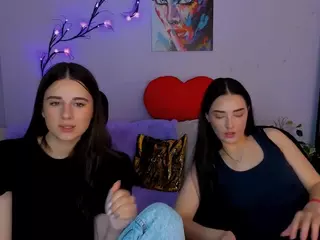 laura-queen's Live Sex Cam Show
