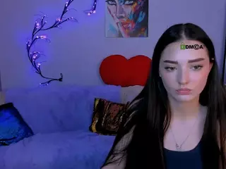 laura-queen's Live Sex Cam Show