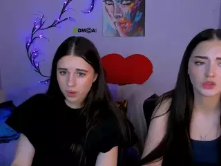 laura-queen's Live Sex Cam Show
