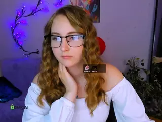 laura-queen's Live Sex Cam Show