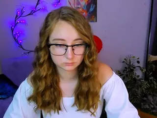 laura-queen's Live Sex Cam Show