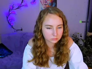 laura-queen's Live Sex Cam Show
