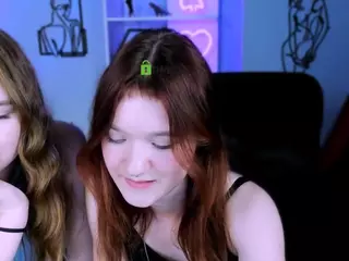 laura-queen's Live Sex Cam Show