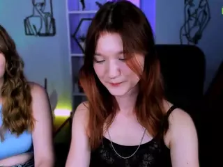 laura-queen's Live Sex Cam Show