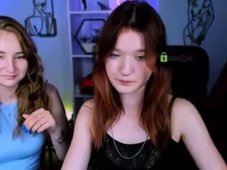 laura-queen's Live Sex Cam Show