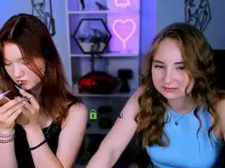 laura-queen's Live Sex Cam Show