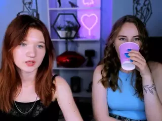 laura-queen's Live Sex Cam Show