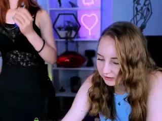 laura-queen's Live Sex Cam Show
