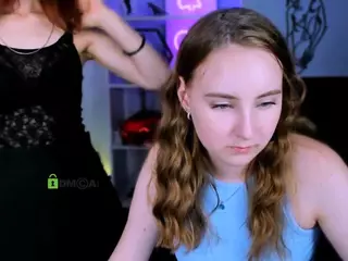 laura-queen's Live Sex Cam Show