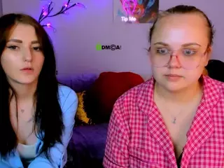 laura-queen's Live Sex Cam Show