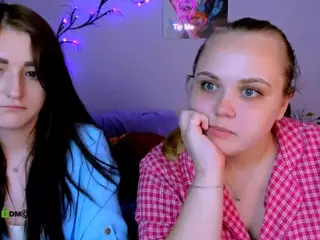 laura-queen's Live Sex Cam Show