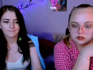 laura-queen's Live Sex Cam Show