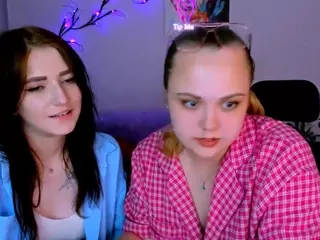 laura-queen's Live Sex Cam Show