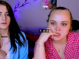 laura-queen's Live Sex Cam Show
