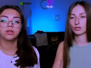 laura-queen's Live Sex Cam Show