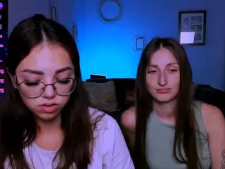 laura-queen's Live Sex Cam Show