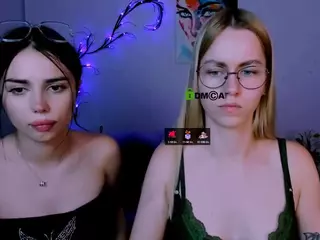 laura-queen's Live Sex Cam Show