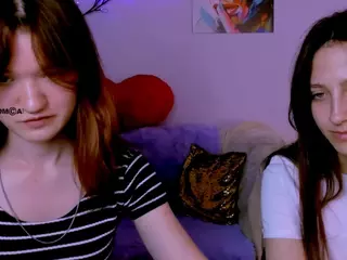laura-queen's Live Sex Cam Show