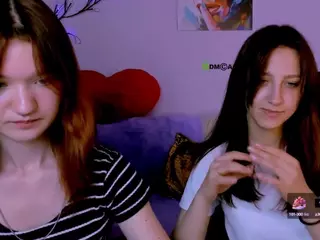 laura-queen's Live Sex Cam Show