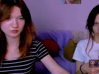 laura-queen's Live Sex Cam Show