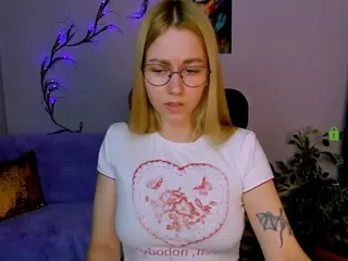 laura-queen's Live Sex Cam Show