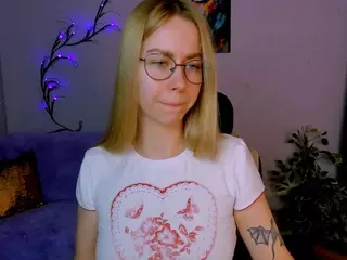 laura-queen's Live Sex Cam Show