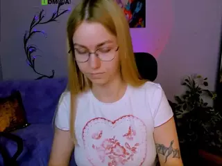 laura-queen's Live Sex Cam Show