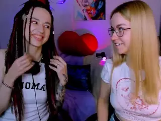 laura-queen's Live Sex Cam Show
