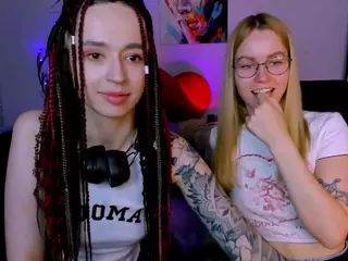 laura-queen's Live Sex Cam Show