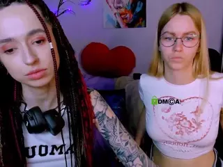 laura-queen's Live Sex Cam Show