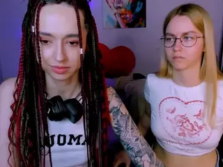 laura-queen's Live Sex Cam Show