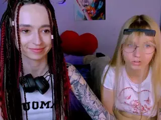 laura-queen's Live Sex Cam Show