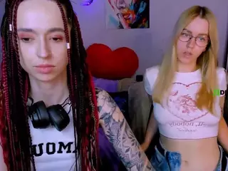 laura-queen's Live Sex Cam Show