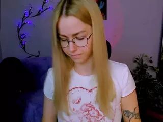 laura-queen's Live Sex Cam Show