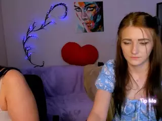 laura-queen's Live Sex Cam Show
