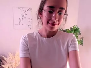 OdetteBooby's Live Sex Cam Show