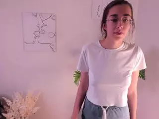 OdetteBooby's Live Sex Cam Show