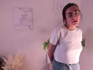 OdetteBooby's Live Sex Cam Show