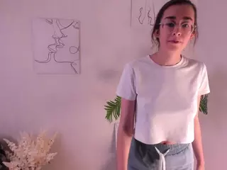 OdetteBooby's Live Sex Cam Show