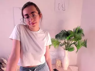 OdetteBooby's Live Sex Cam Show