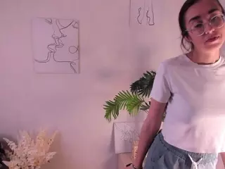 OdetteBooby's Live Sex Cam Show