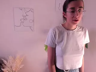 OdetteBooby's Live Sex Cam Show