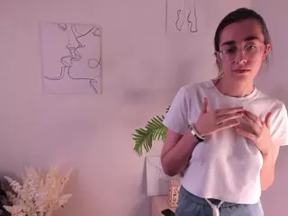 OdetteBooby's Live Sex Cam Show