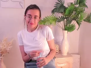 OdetteBooby's Live Sex Cam Show