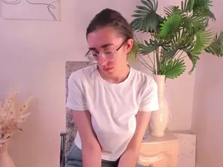 OdetteBooby's Live Sex Cam Show