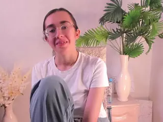 OdetteBooby's Live Sex Cam Show