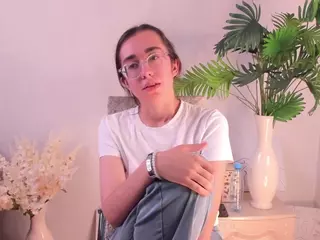 OdetteBooby's Live Sex Cam Show