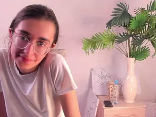 OdetteBooby's Live Sex Cam Show